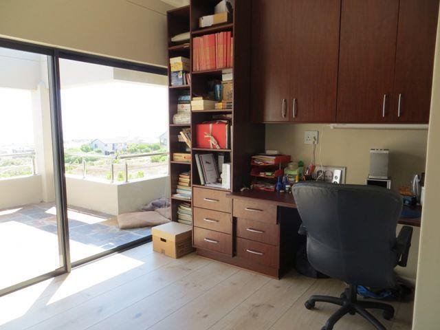 5 Bedroom Property for Sale in Myburgh Park Western Cape